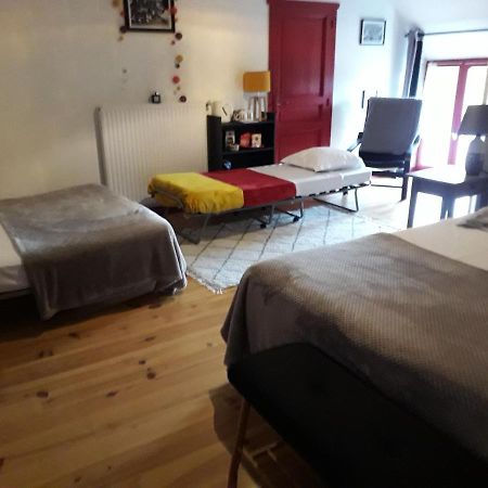 온자인 Les Hirondelles B&B 외부 사진