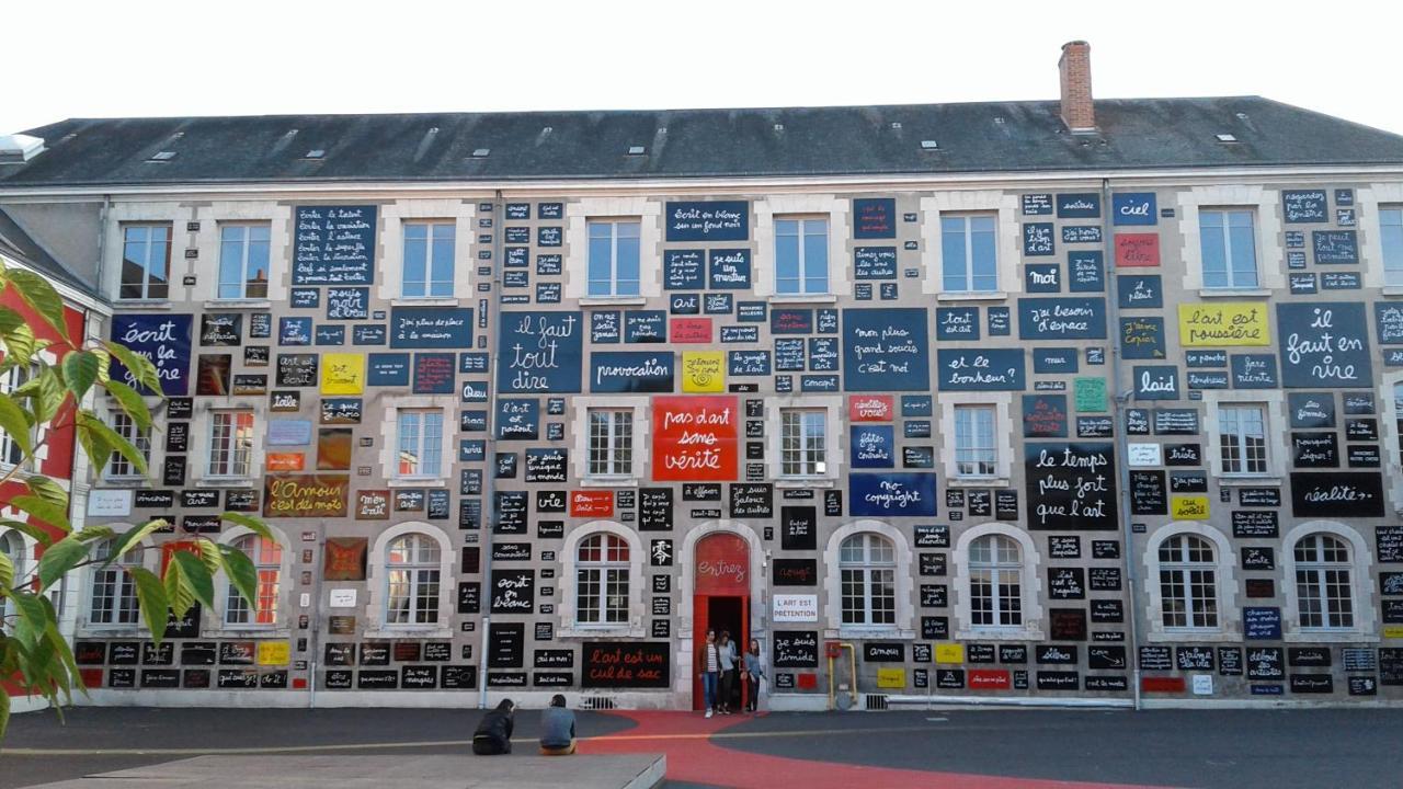 온자인 Les Hirondelles B&B 외부 사진